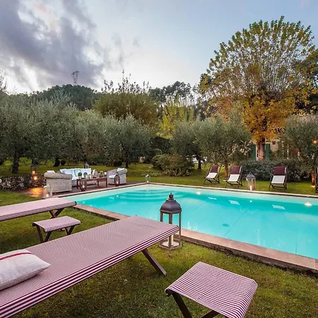 In With Pool & Tuscan Views *