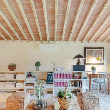 Villa In With Pool & Tuscan Views *