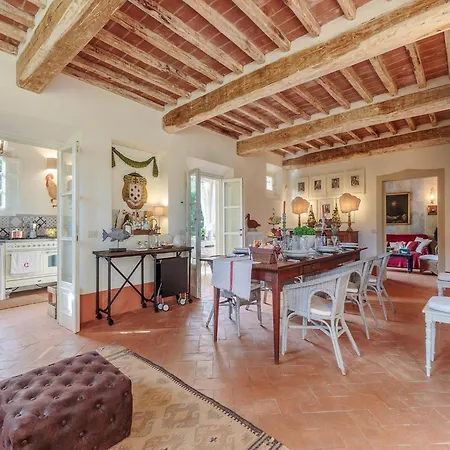 In With Pool & Tuscan Views *