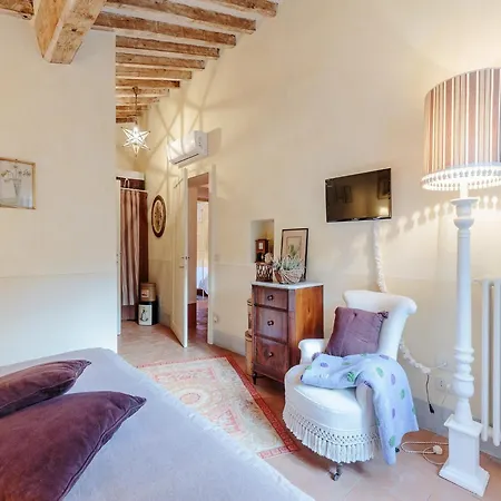 In With Pool & Tuscan Views * Camaiore