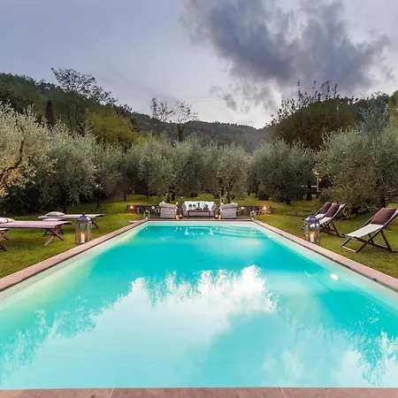 빌라 With Private Pool In *