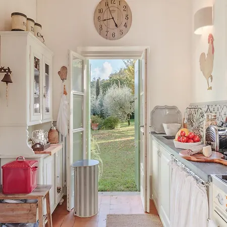 In With Pool & Tuscan Views * Camaiore