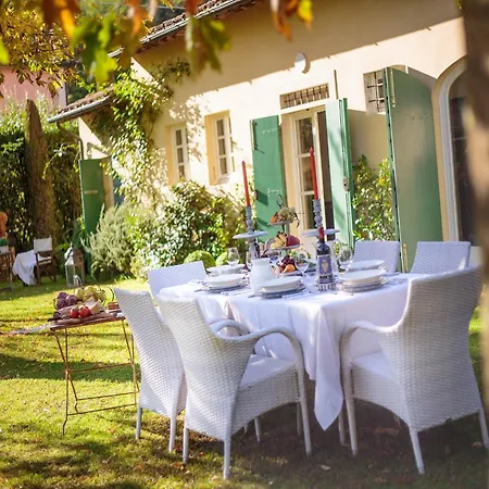 In With Pool & Tuscan Views Camaiore