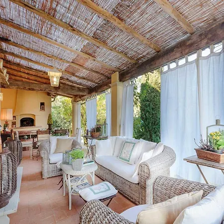 In With Pool & Tuscan Views * Camaiore