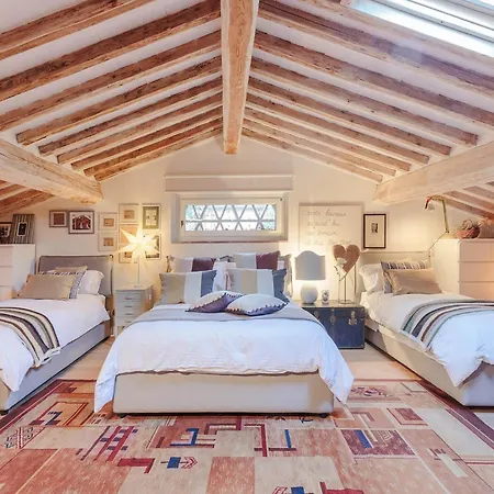 Villa In With Pool & Tuscan Views *