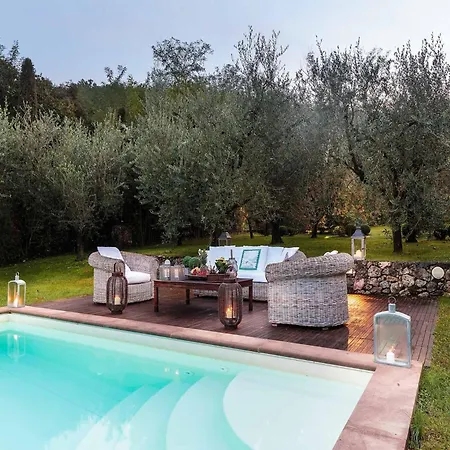 Villa In With Pool & Tuscan Views Camaiore