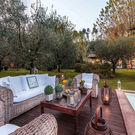 Villa In With Pool & Tuscan Views