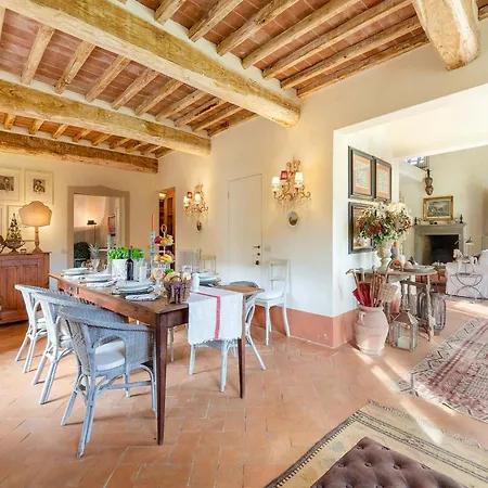 In With Pool & Tuscan Views * Camaiore